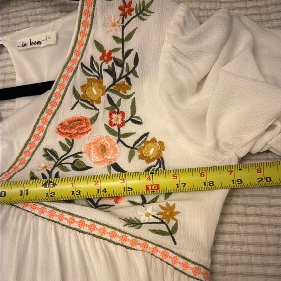 In loom White V-Neck with Embroidery & Puff Sleeve Midi Sundress - Picture 11 of 12